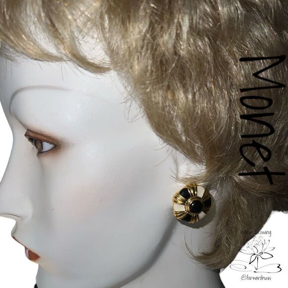 Exquisite Monet Round Earrings - Black and White Enamel with Gold Tone Metal - Picture 4 of 9